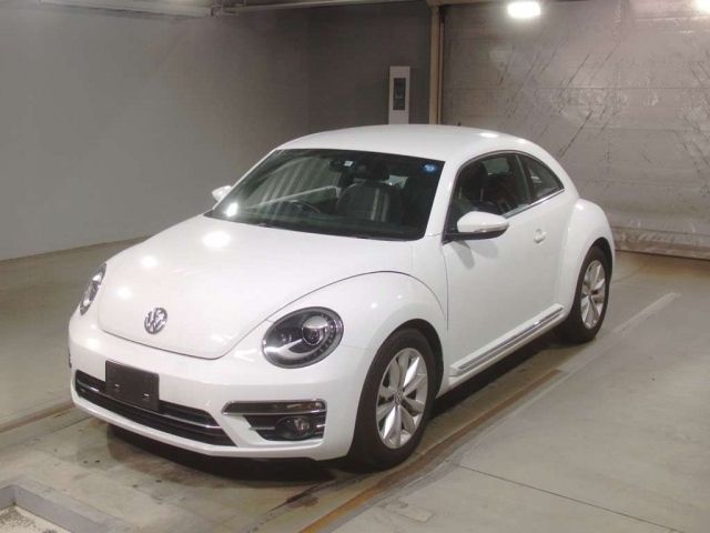 5052 Volkswagen The beetle 16CBZ 2018 г. (TAA Kinki)